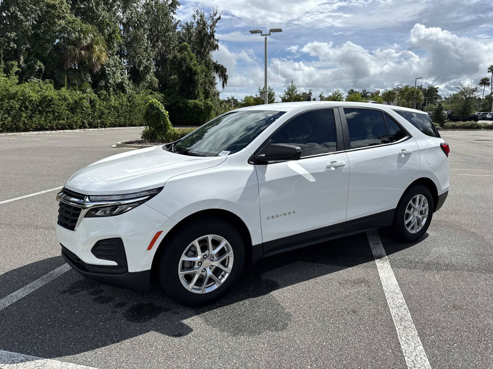 Used 2024 Chevrolet Equinox LS FWD image 7