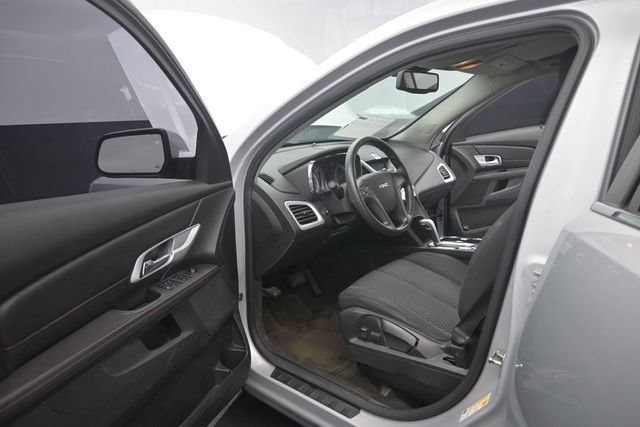 Used 2011 GMC Terrain SLE w/ LPO, Protection Package FWD image 9