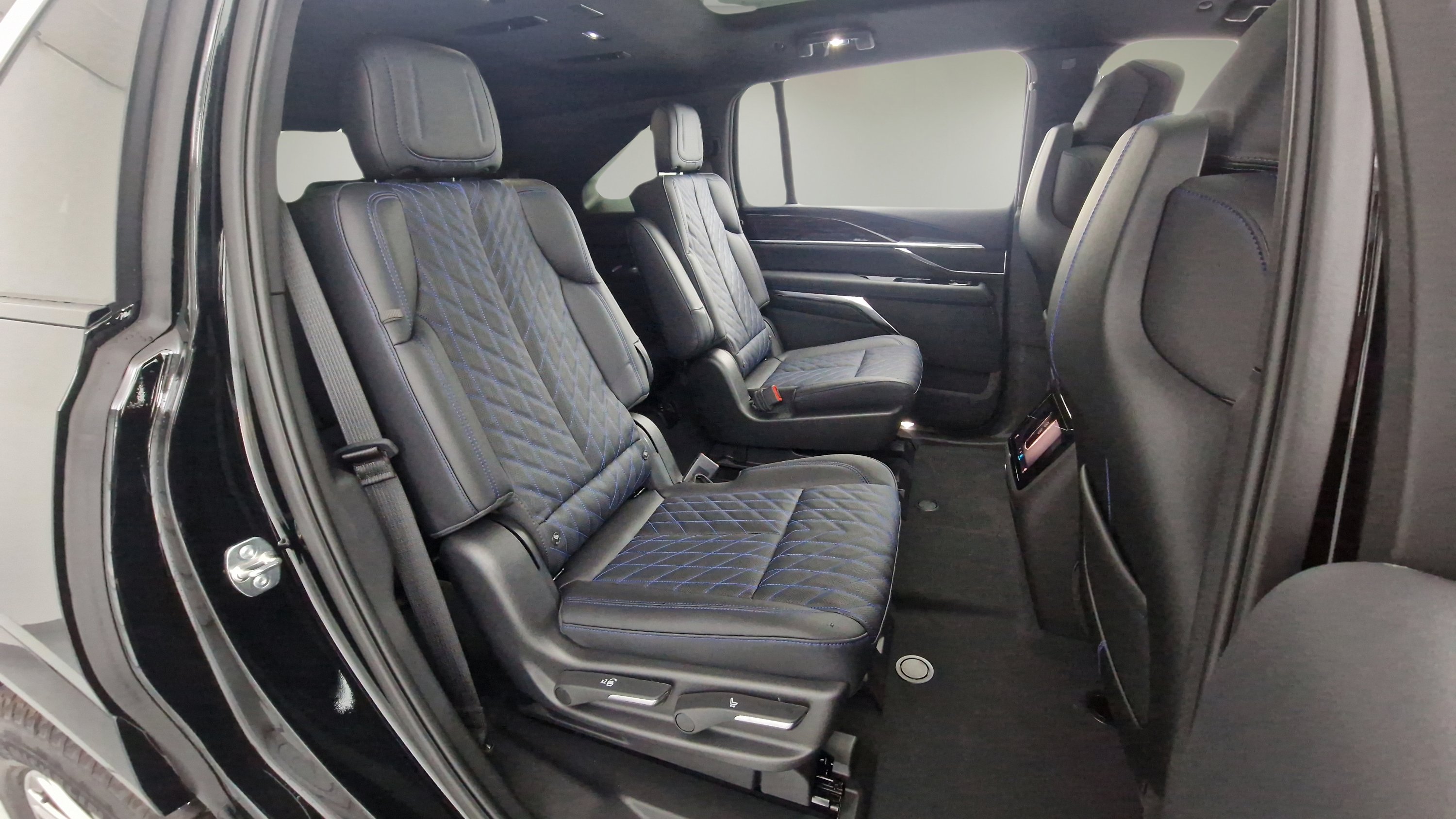 New 2026 Cadillac Escalade IQ Luxury 1 image 28