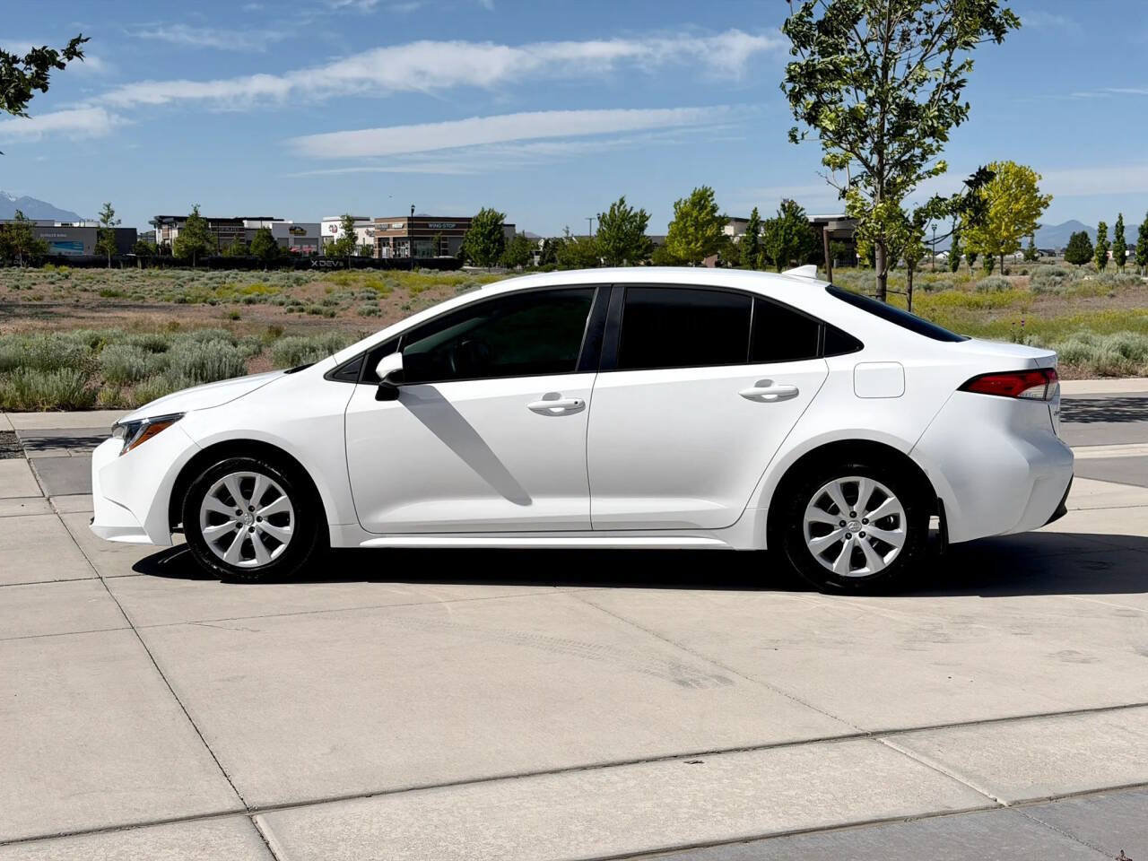 Used 2025 Toyota Corolla LE FWD image 8