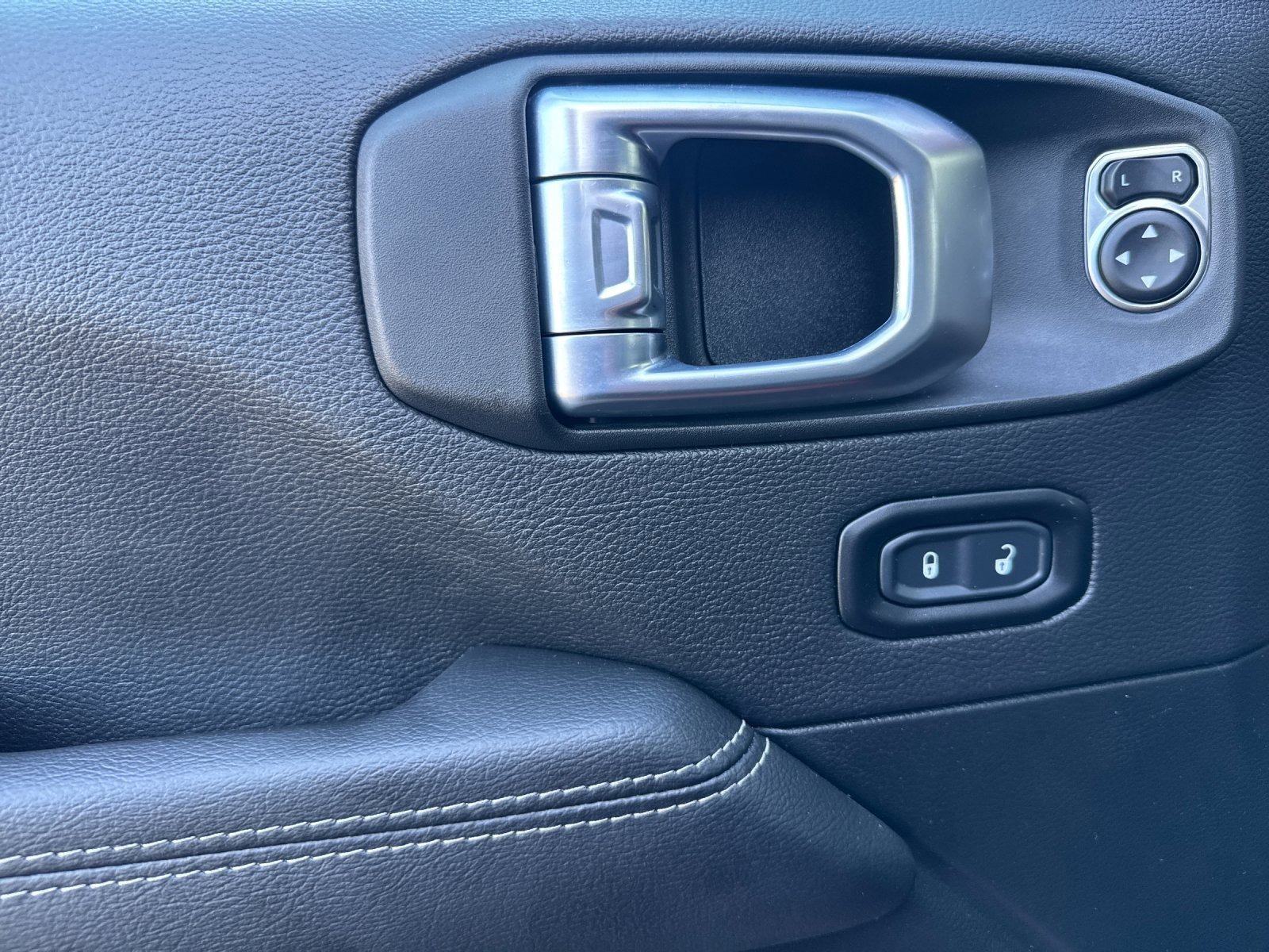 Used 2021 Jeep Wrangler Unlimited Sahara 4xe w/ Cold Weather Group image 11