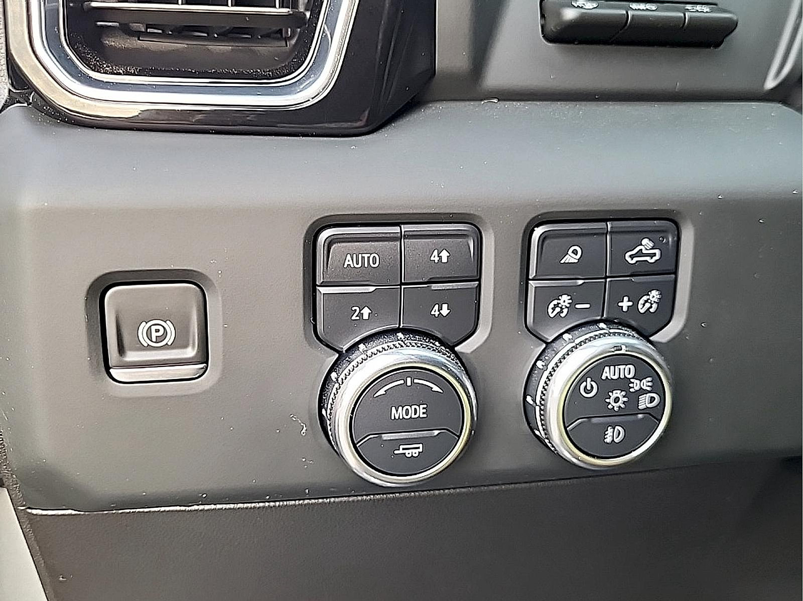 Used 2024 GMC Sierra 1500 Denali Ultimate AWD/4WD image 23