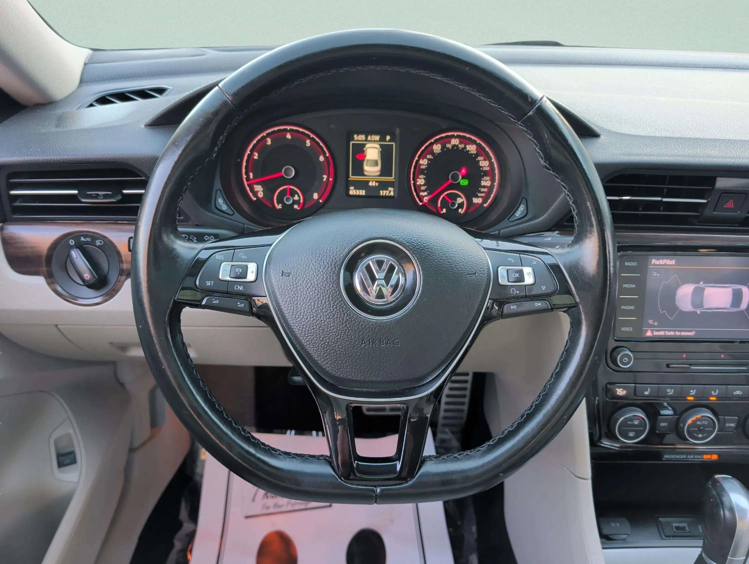 Used 2020 Volkswagen Passat 2.0T SEL image 15