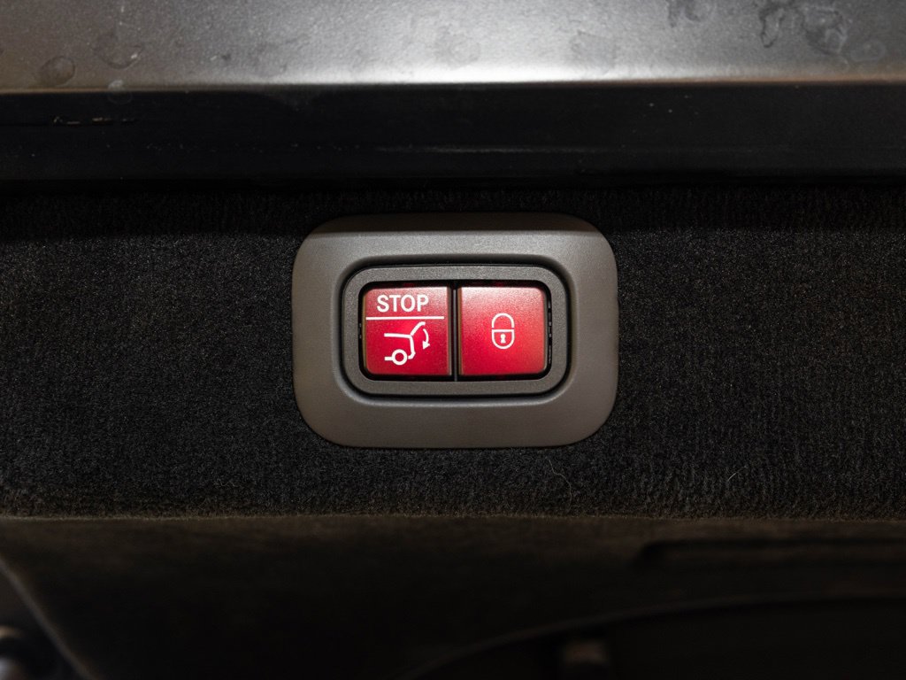 Used 2021 Aston Martin DBX AWD/4WD image 54