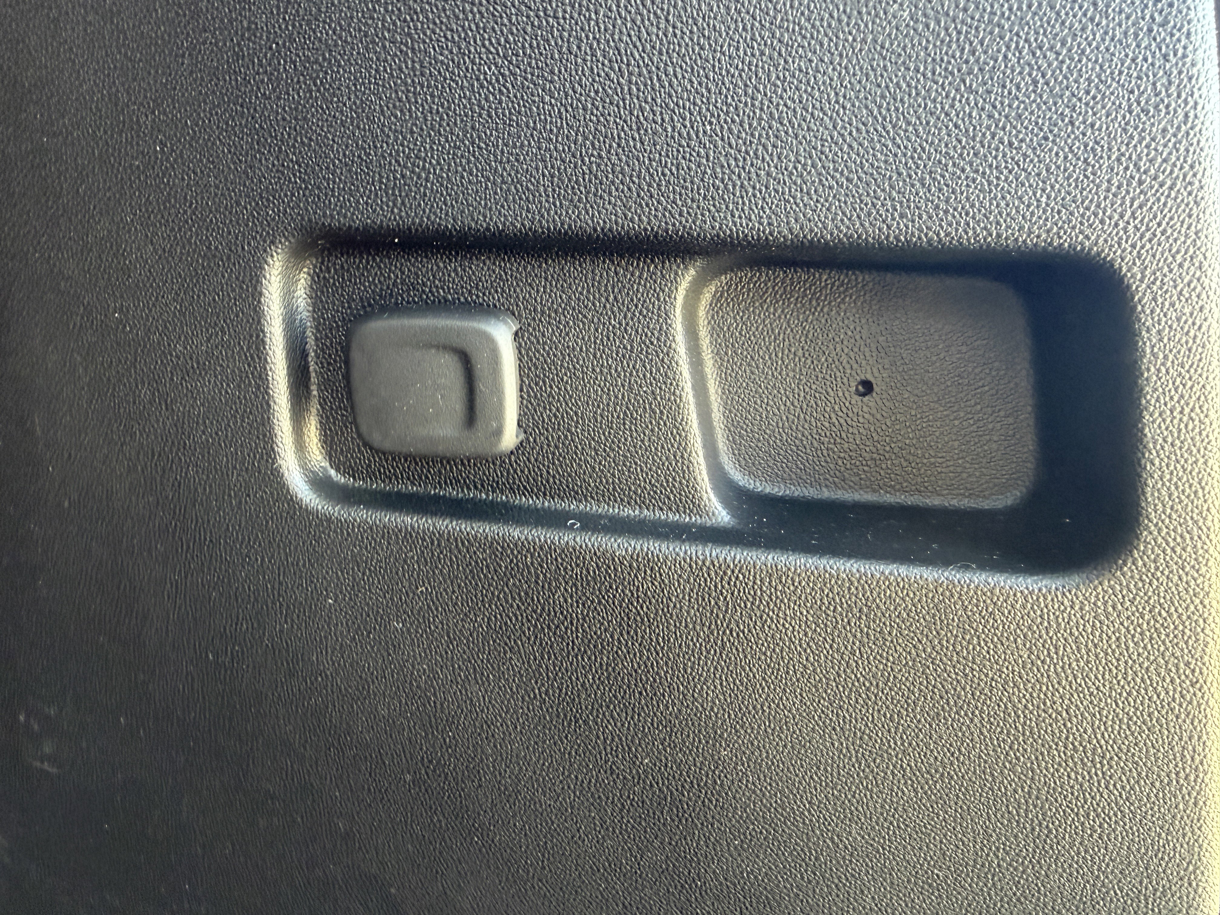 Used 2023 GMC Acadia Denali w/ Denali Ultimate Package image 28