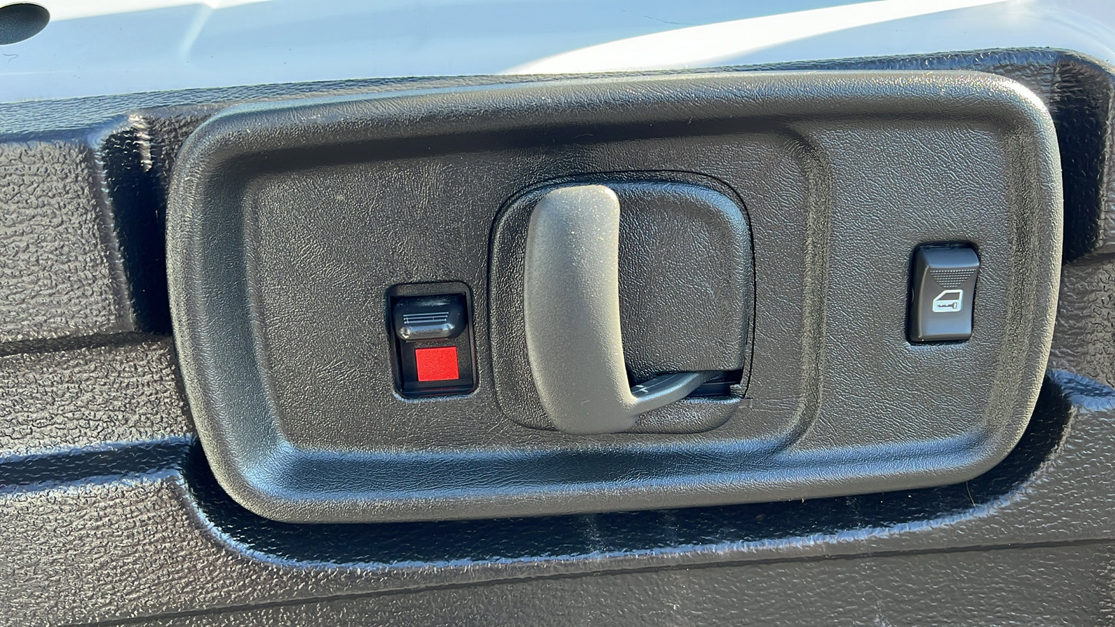 Certified 2023 Chevrolet Express 2500 w/ Driver Convenience Package image 11