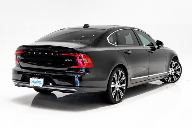 Used 2023 Volvo S90 B6 Plus AWD/4WD image 34