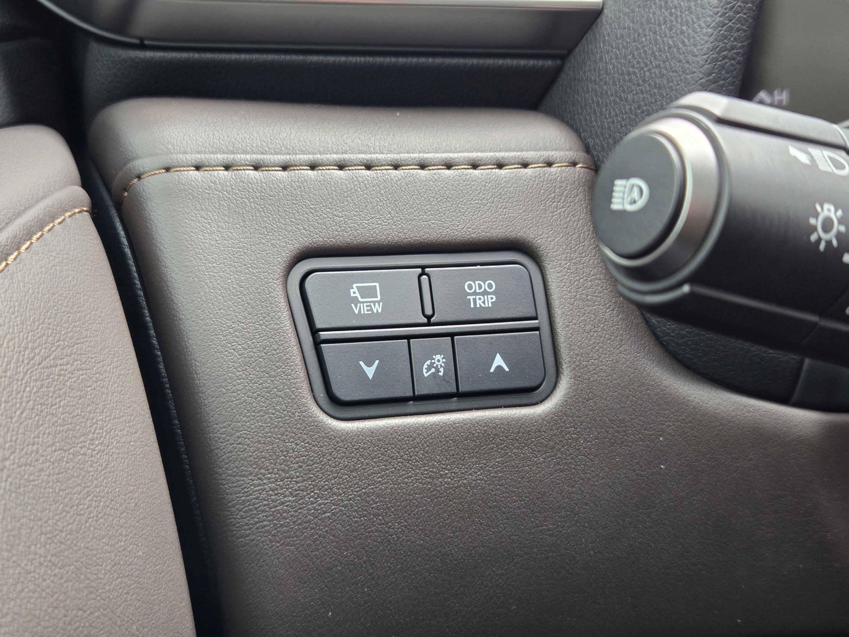 Used 2023 Lexus LX 600 4WD w/ Appearance Package image 20