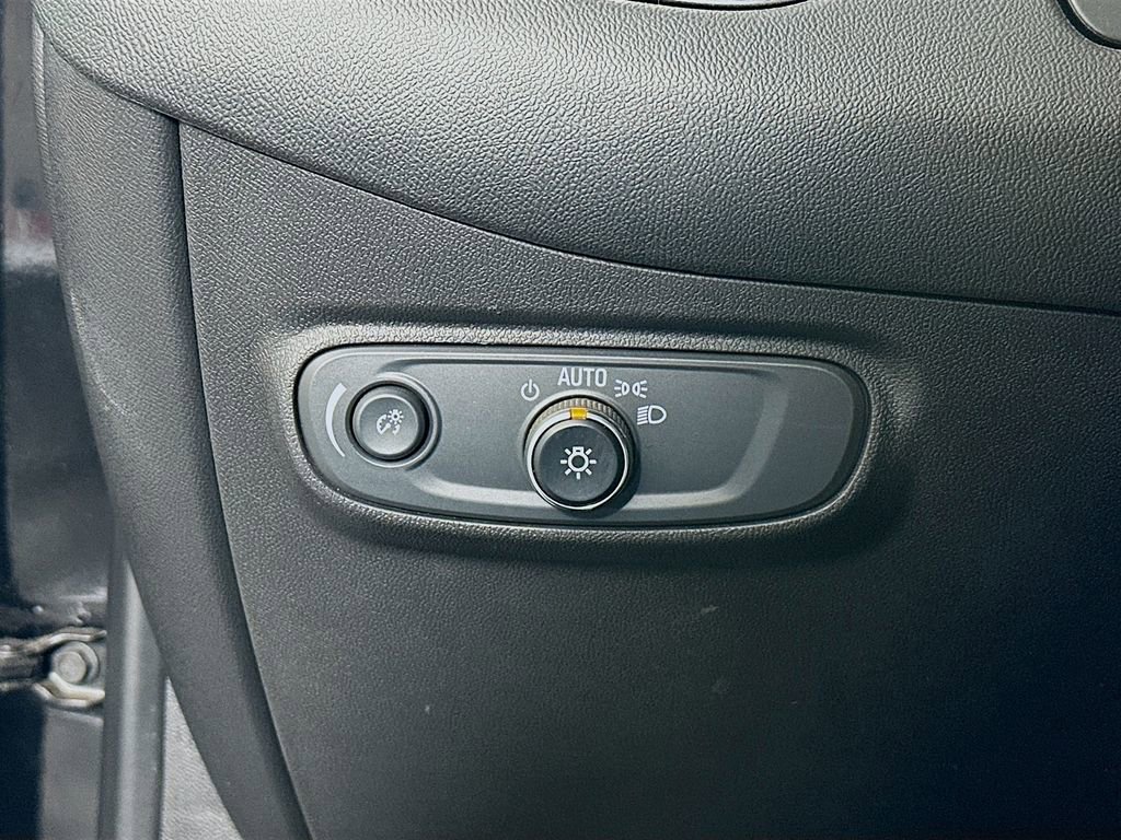 Used 2022 Chevrolet Equinox LT image 10