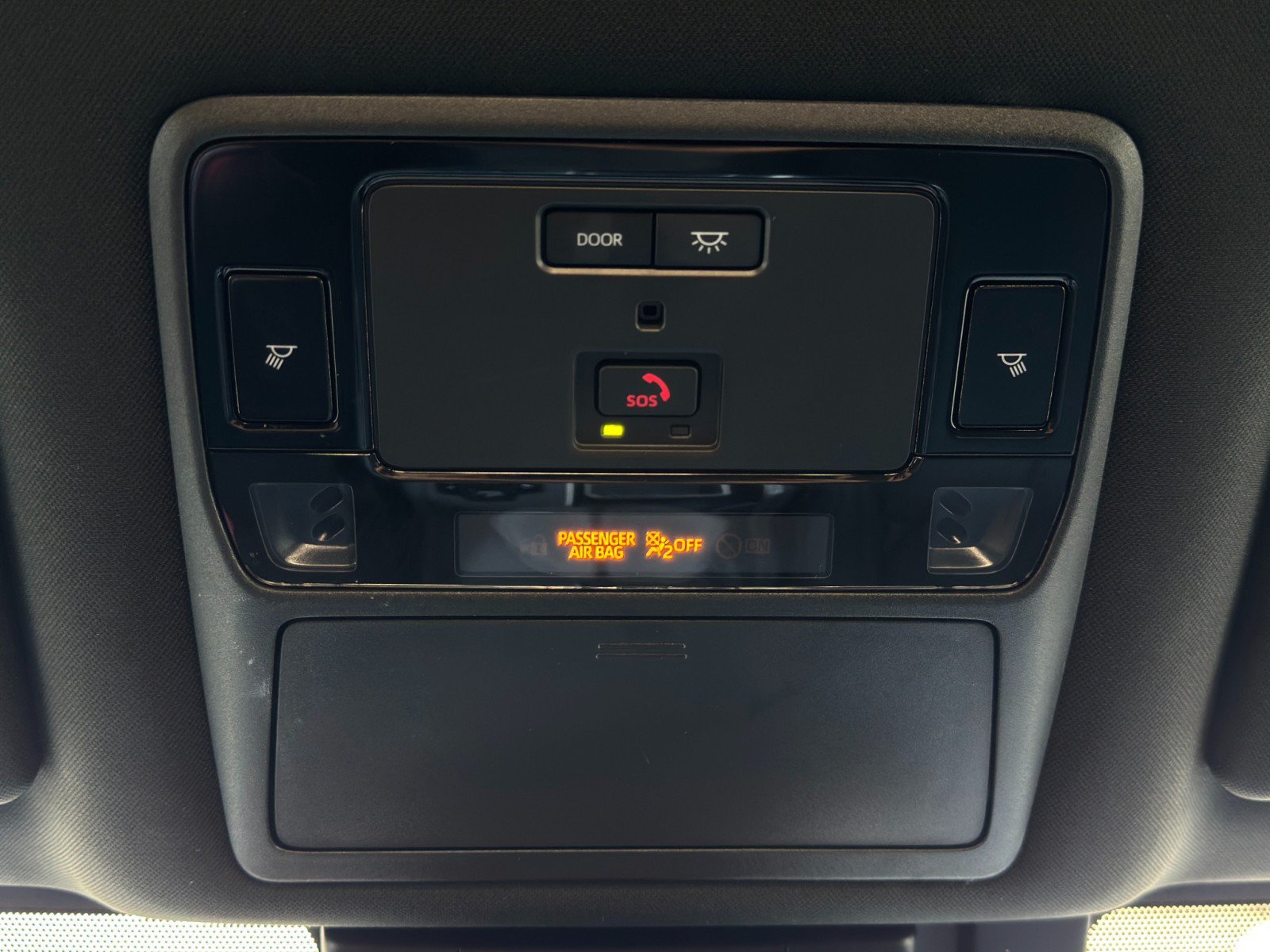 Used 2025 Lexus TX 500h AWD w/ Technology Package image 32