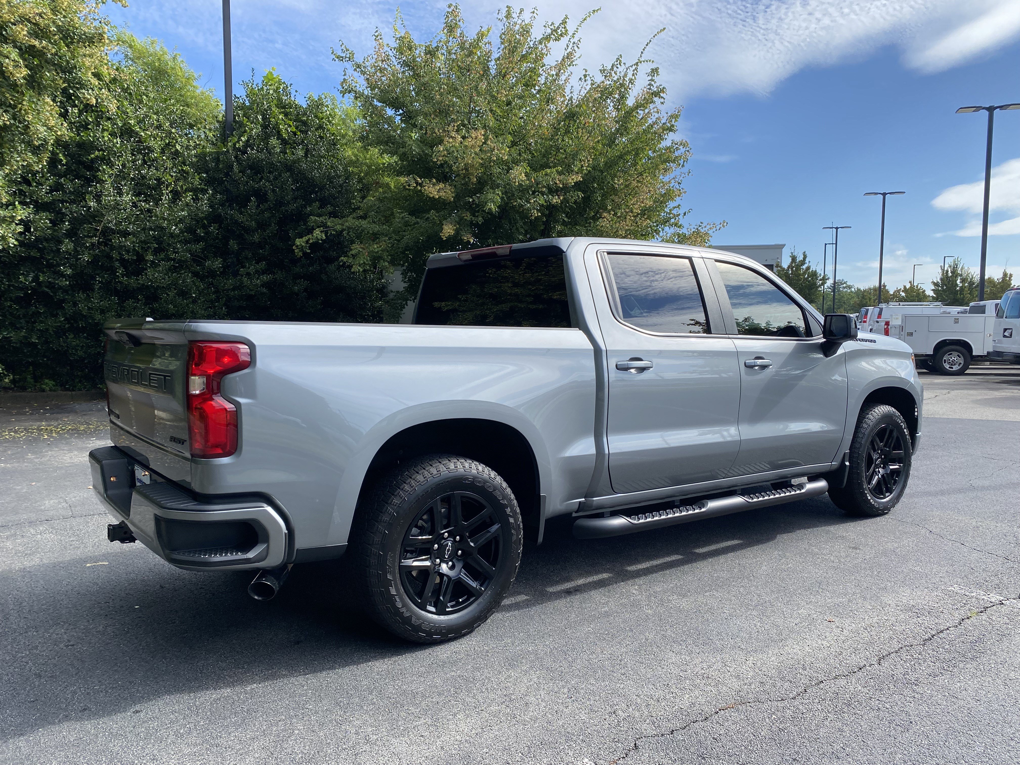 Used 2024 Chevrolet Silverado 1500 RST w/ Rally Edition RWD image 9