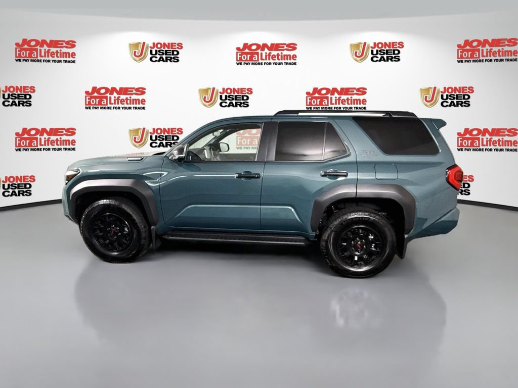 Certified 2025 Toyota 4Runner TRD Off-Road Premium AWD/4WD image 17