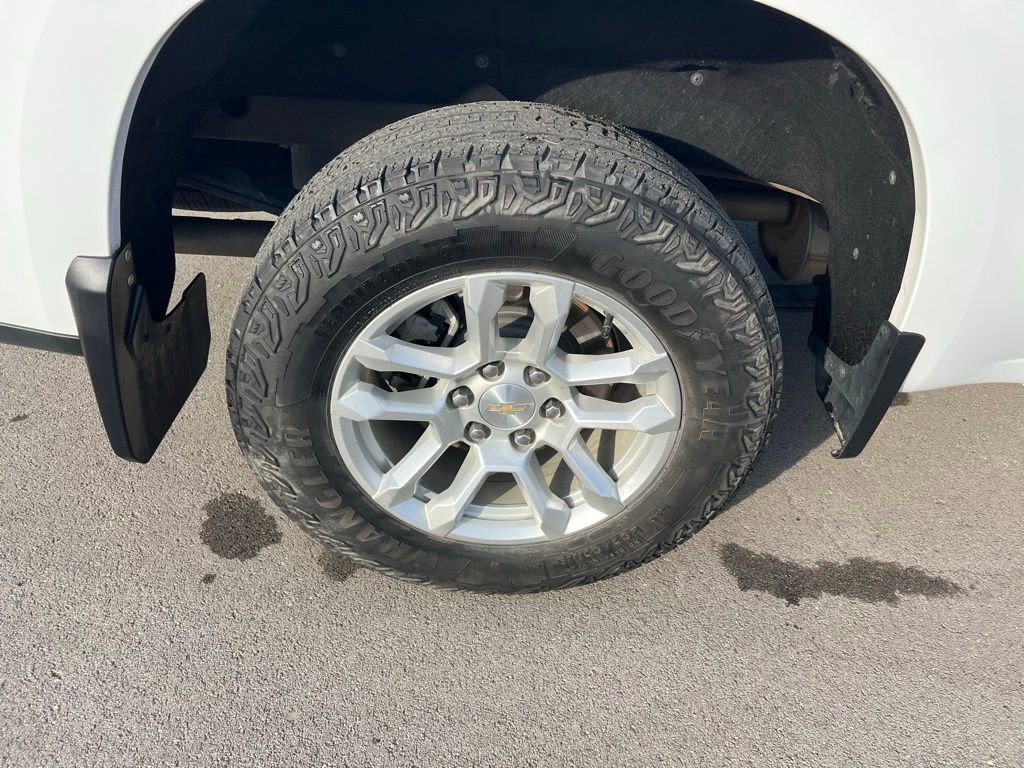 Used 2022 Chevrolet Silverado 1500 LT image 11
