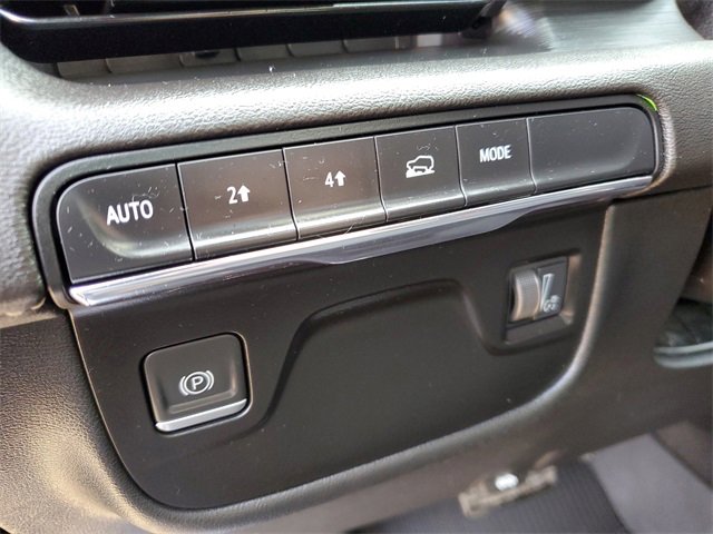 Used 2021 Cadillac Escalade ESV Premium Luxury image 9