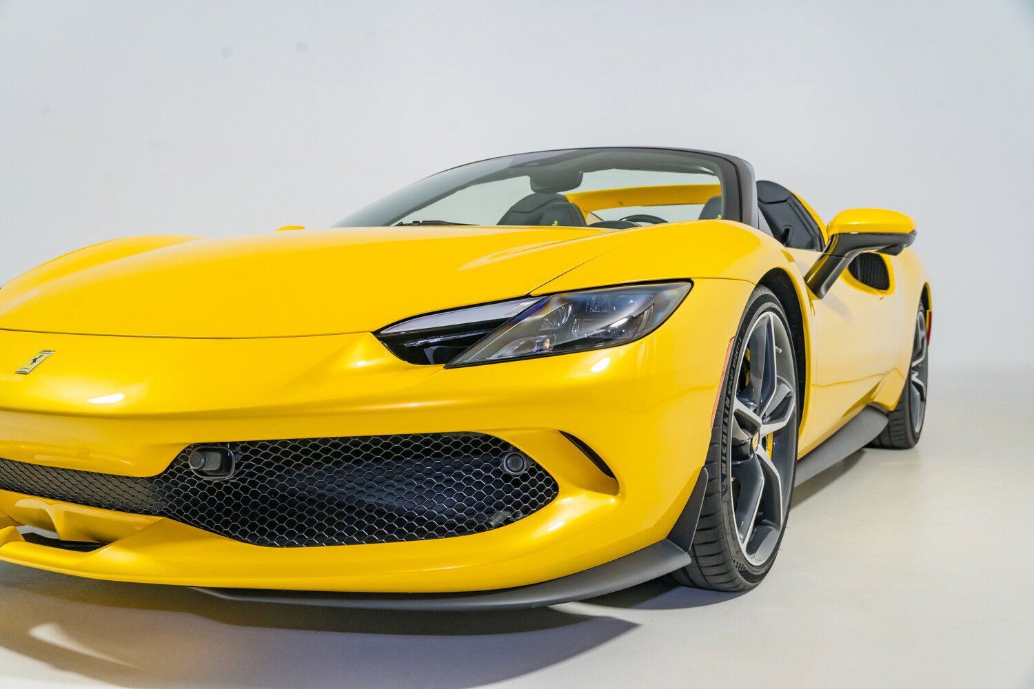 Used 2024 Ferrari 296 GTS RWD image 49