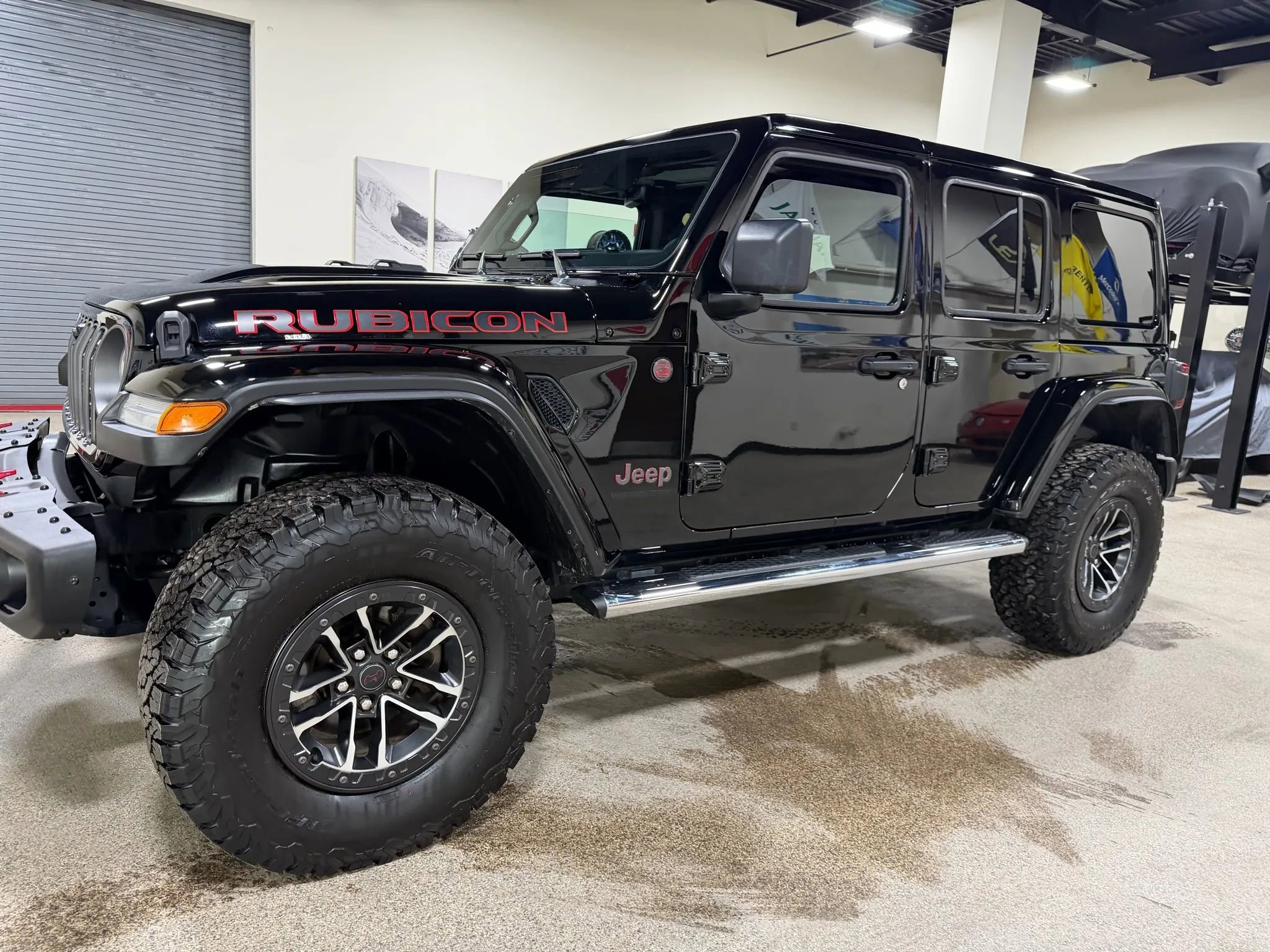 Used 2024 Jeep Wrangler Unlimited Rubicon image 11