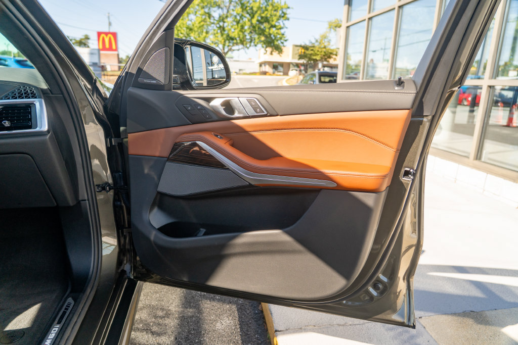 Used 2026 BMW X7 M60i AWD/4WD image 21