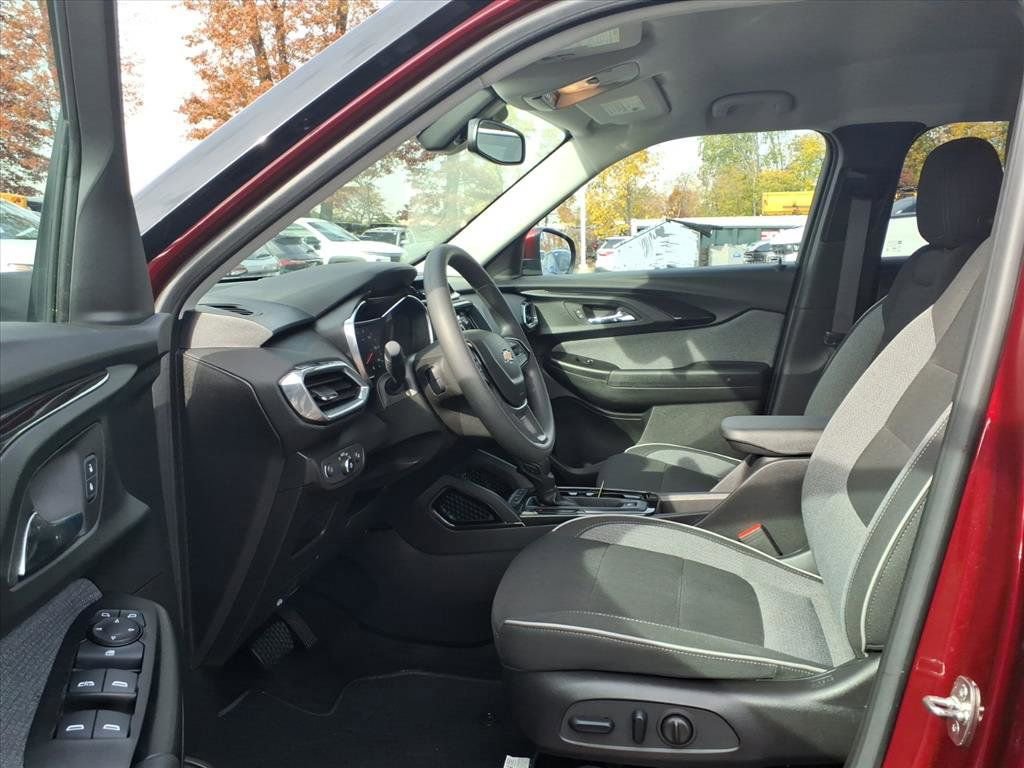 Certified 2023 Chevrolet TrailBlazer LT w/ Convenience Package image 13