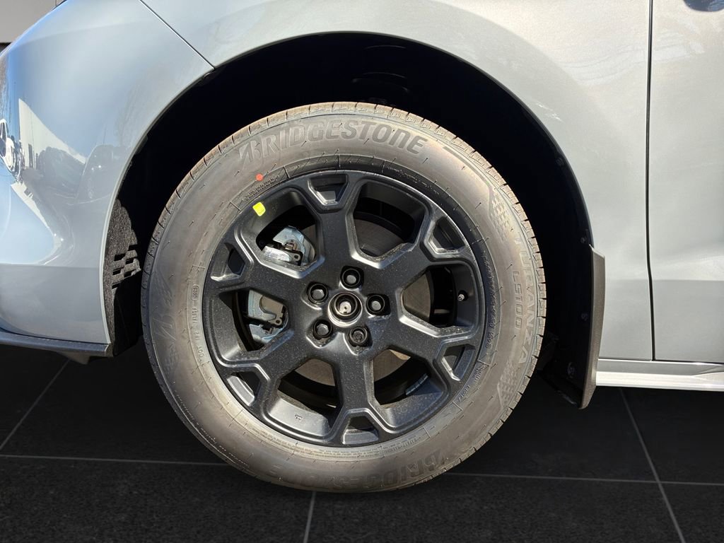 New 2026 Toyota Sienna XLE Woodland Edition AWD/4WD image 9