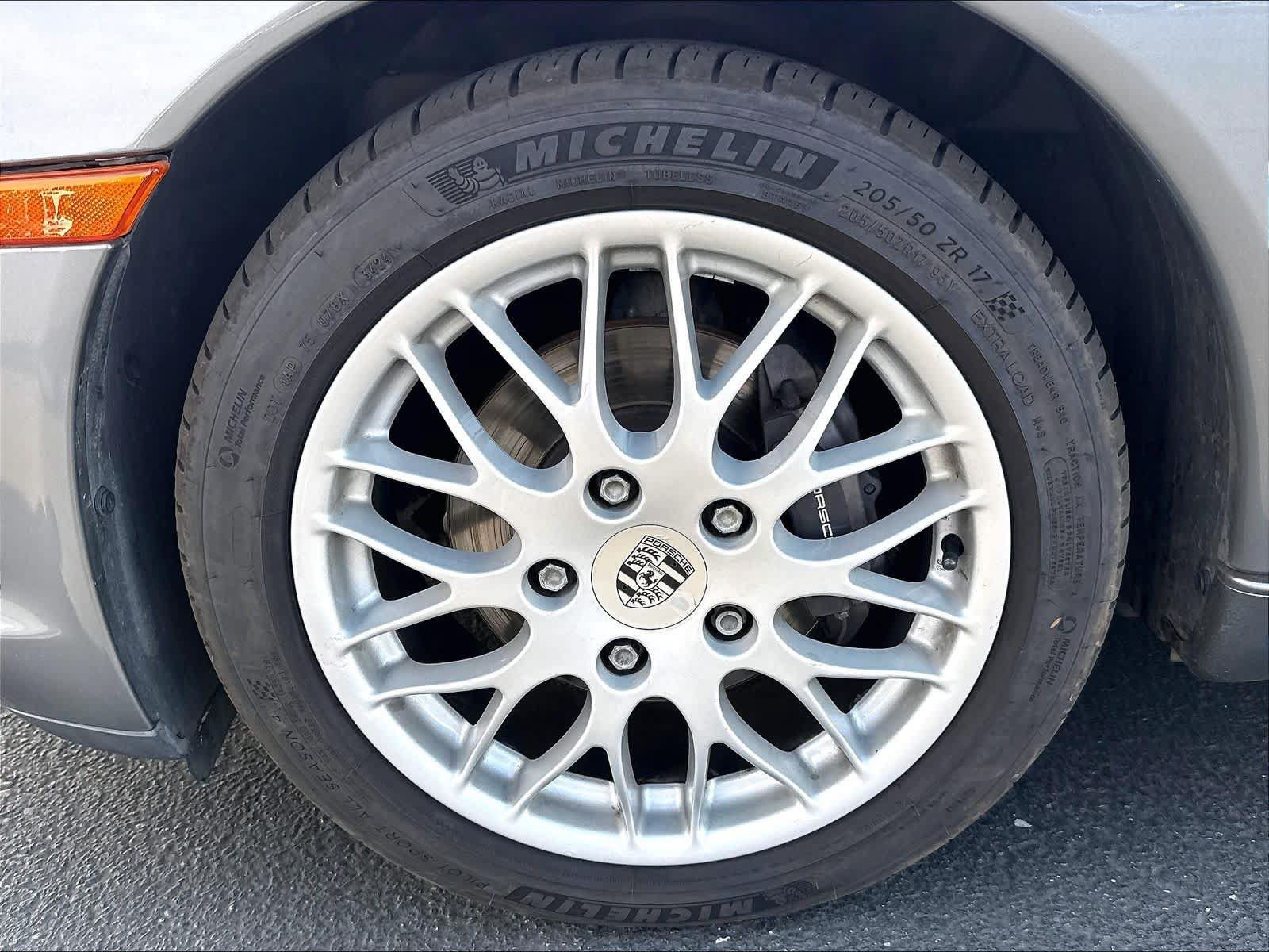 Used 2003 Porsche Boxster RWD image 27