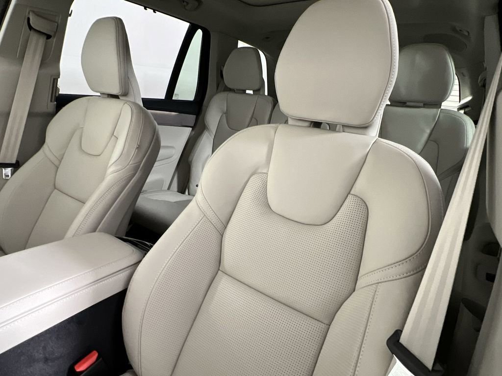 New 2026 Volvo XC90 B6 Ultra w/ Protection Package image 12