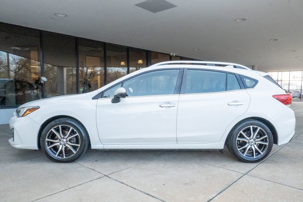 Used 2017 Subaru Impreza 2.0i Limited w/ Moonroof/BSD & Rcta/Eyesight image 4