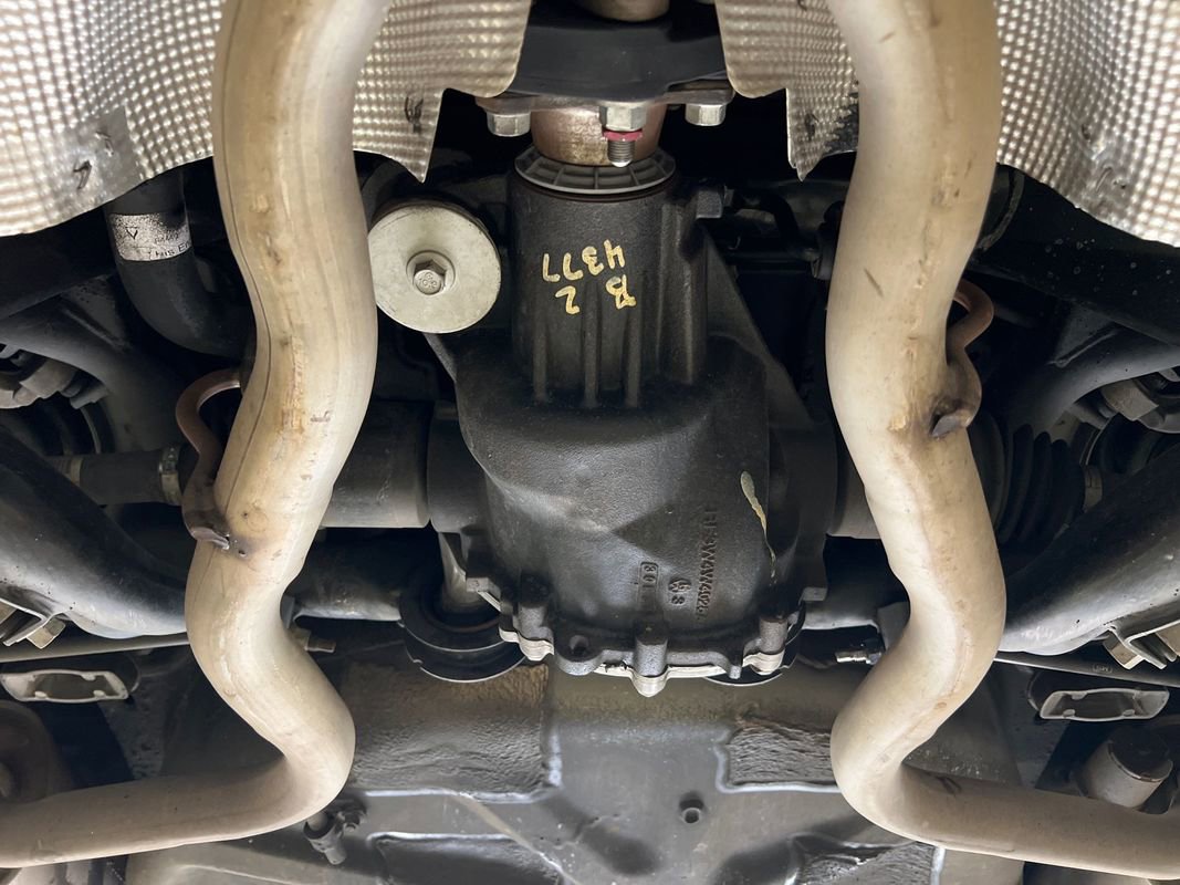 Used 2003 Ford Thunderbird image 49