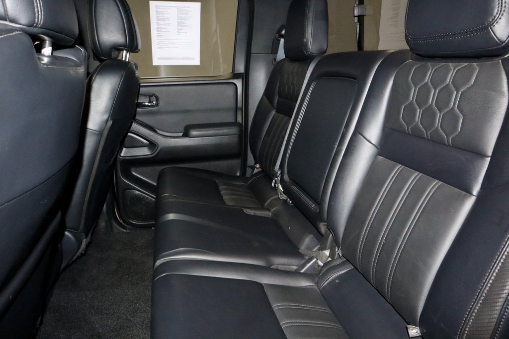 Used 2022 Nissan Frontier PRO-4X w/ Pro-4X Premium Package image 22