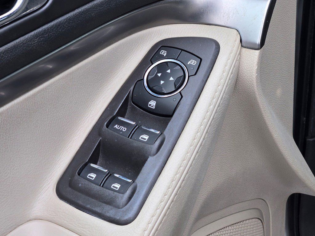 Used 2013 Ford Explorer Base image 19