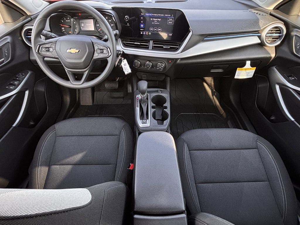 New 2026 Chevrolet Trax LS w/ LS Convenience Package FWD image 7