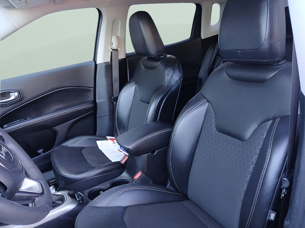 Used 2021 Jeep Compass Latitude AWD/4WD image 24