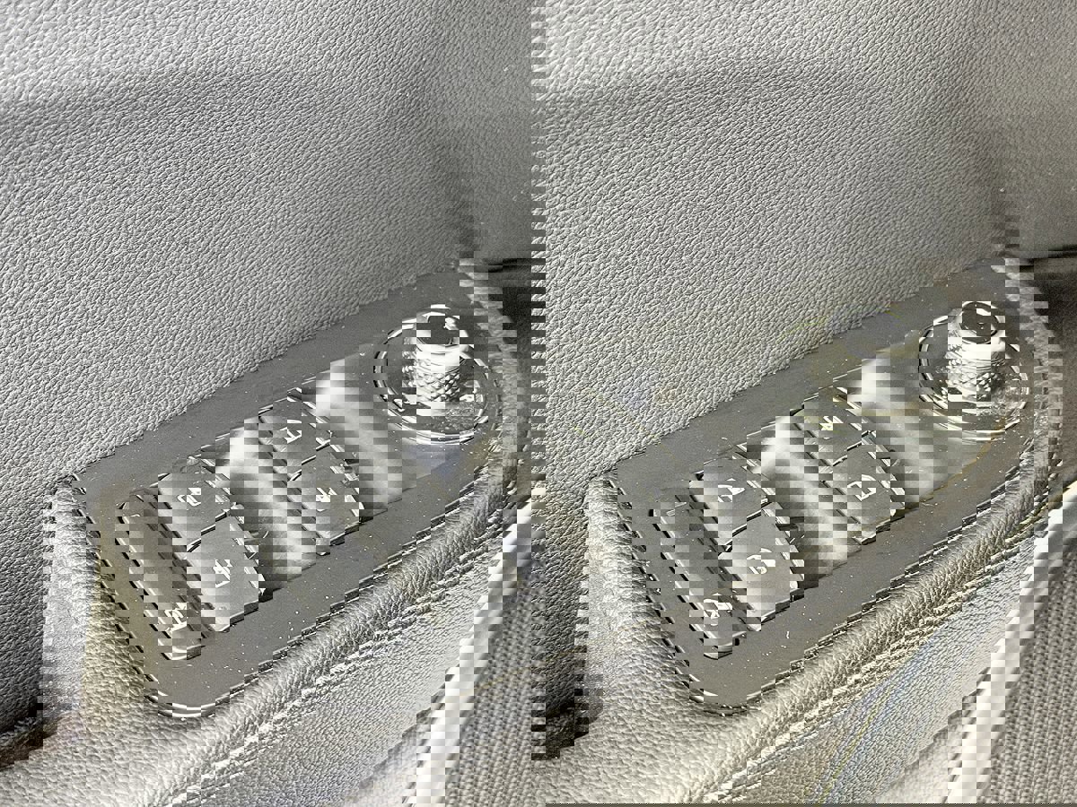 Used 2022 Alfa Romeo Giulia Veloce image 16