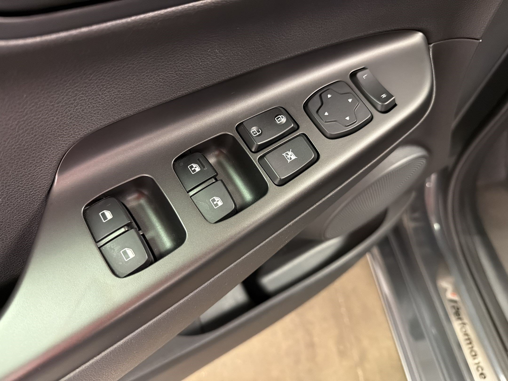 Used 2023 Hyundai Kona N Line FWD image 13