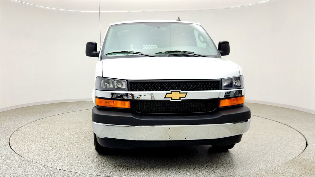 Used 2025 Chevrolet Express 2500 w/ Driver Convenience Package RWD image 2
