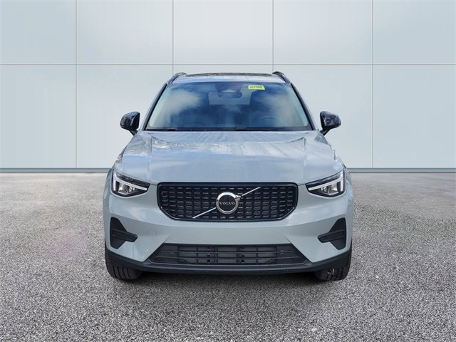 New 2026 Volvo XC40 B5 Core w/ Protection Package Premier image 2