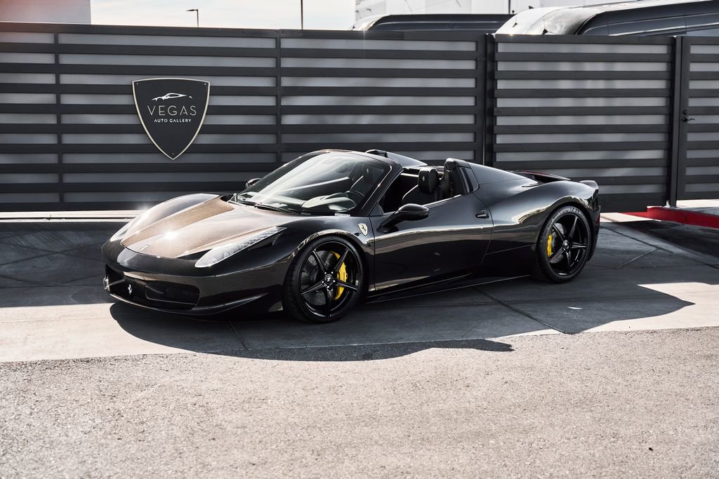 Used 2015 Ferrari 458 Spider RWD image 5