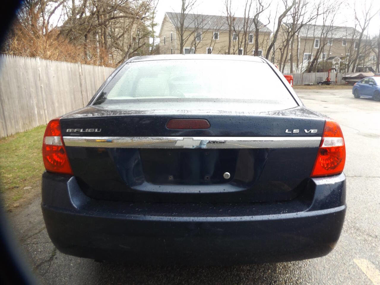 Used 2004 Chevrolet Malibu LS w/ Preferred Equipment Group image 4