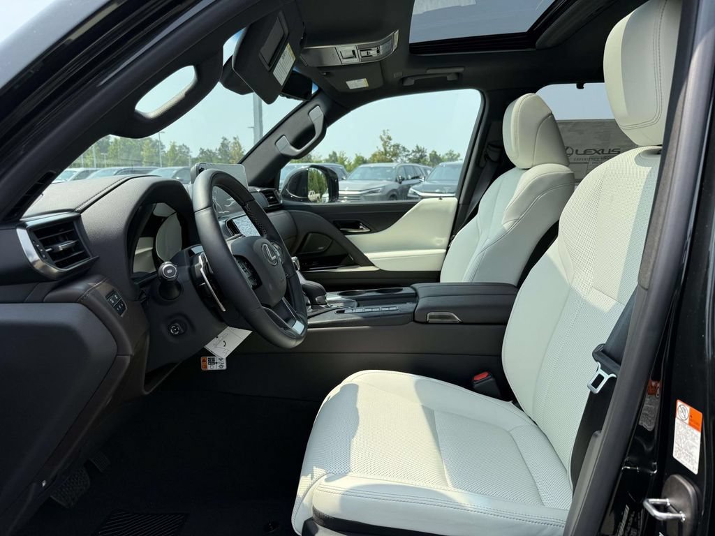 New 2026 Lexus LX 700h Luxury AWD/4WD image 12