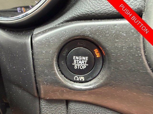 Used 2018 Jeep Grand Cherokee Altitude AWD/4WD image 39