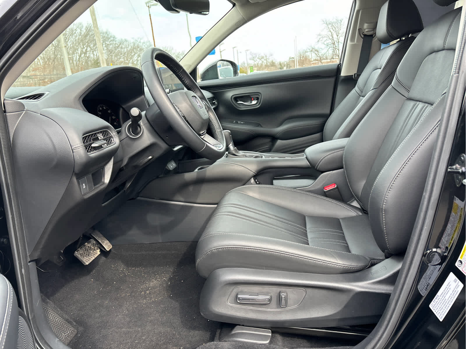 Used 2026 Honda HR-V EX-L image 8