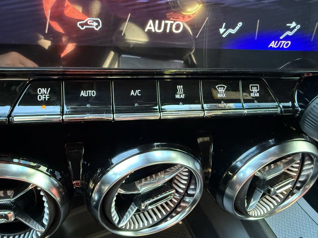 New 2026 Chevrolet Blazer EV LT w/ LPO, Blackout Package FWD image 33