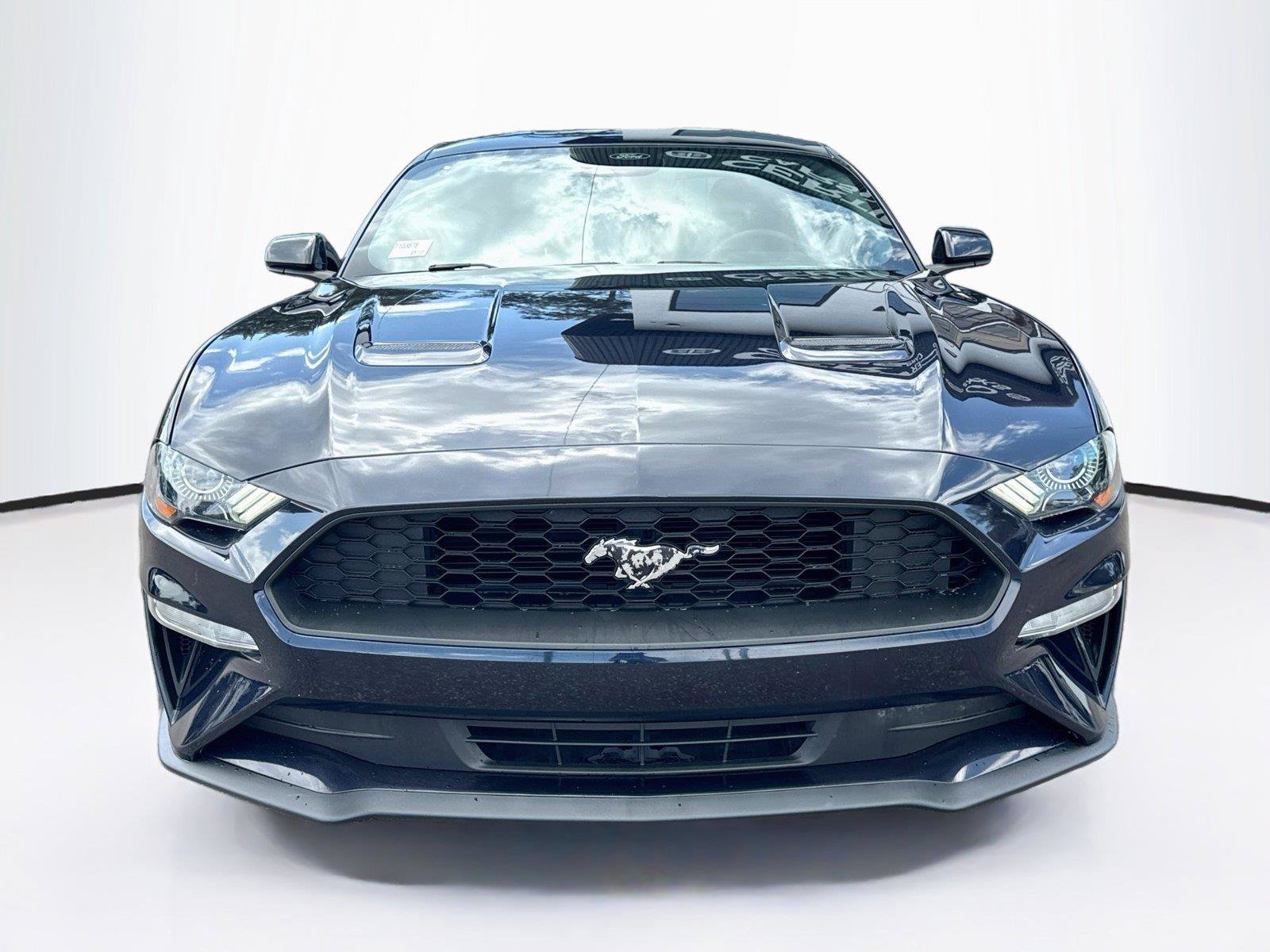 Used 2021 Ford Mustang Coupe RWD image 8