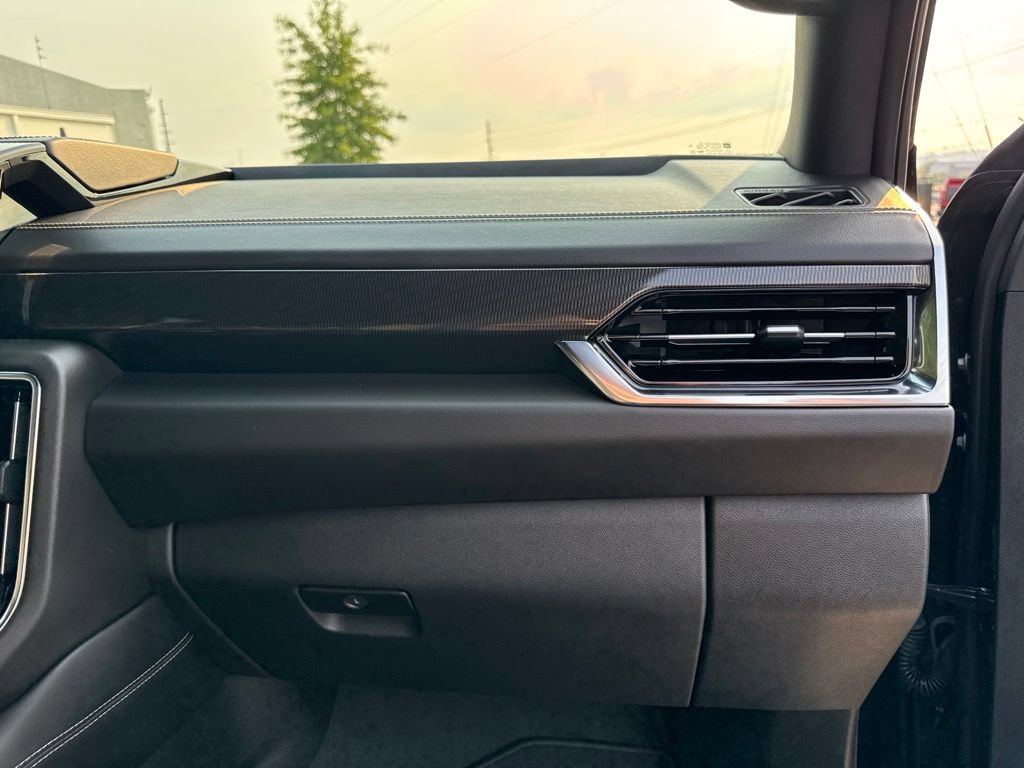 Used 2025 GMC Yukon XL Elevation RWD image 18