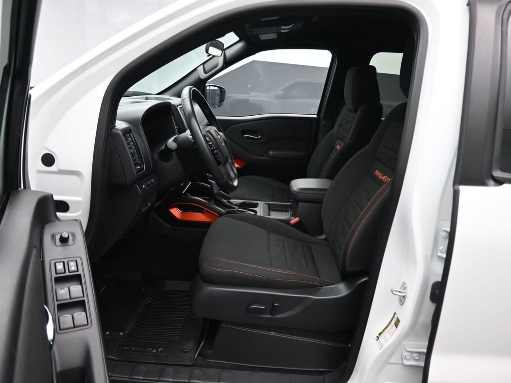 Used 2024 Nissan Frontier PRO-4X w/ Technology Package image 11