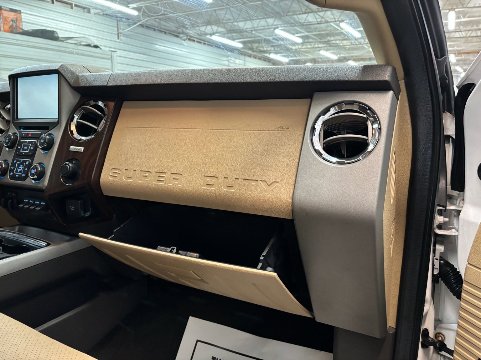 Used 2016 Ford F350 Lariat w/ Lariat Ultimate Package image 30