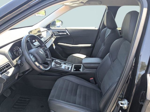 Used 2024 Mitsubishi Outlander SE image 20