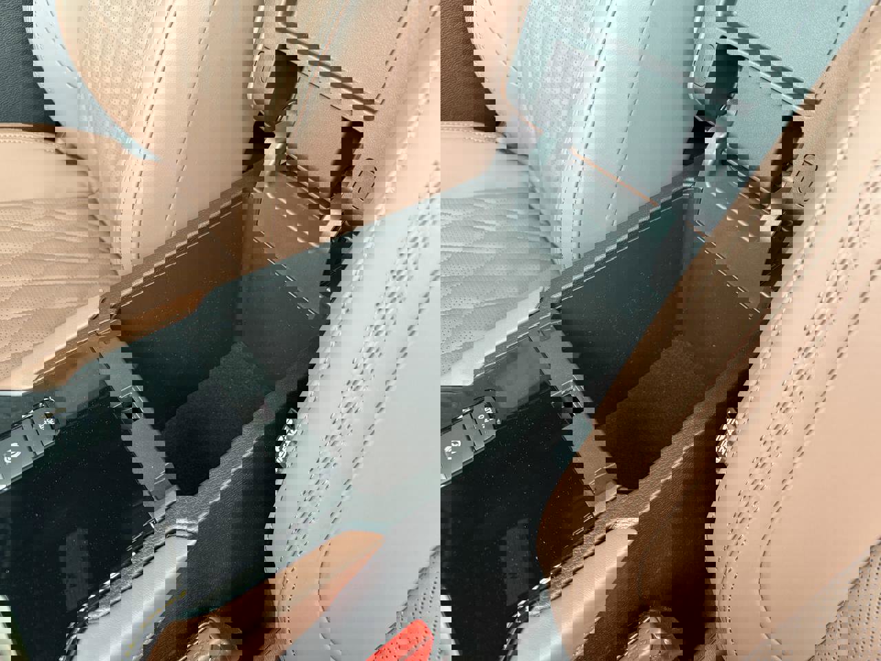 Used 2025 Mitsubishi Outlander SEL image 27