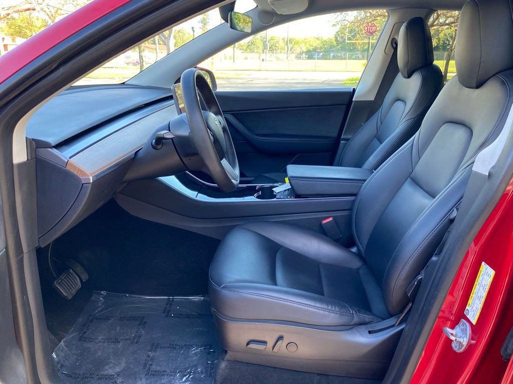 Used 2020 Tesla Model Y Long Range image 30