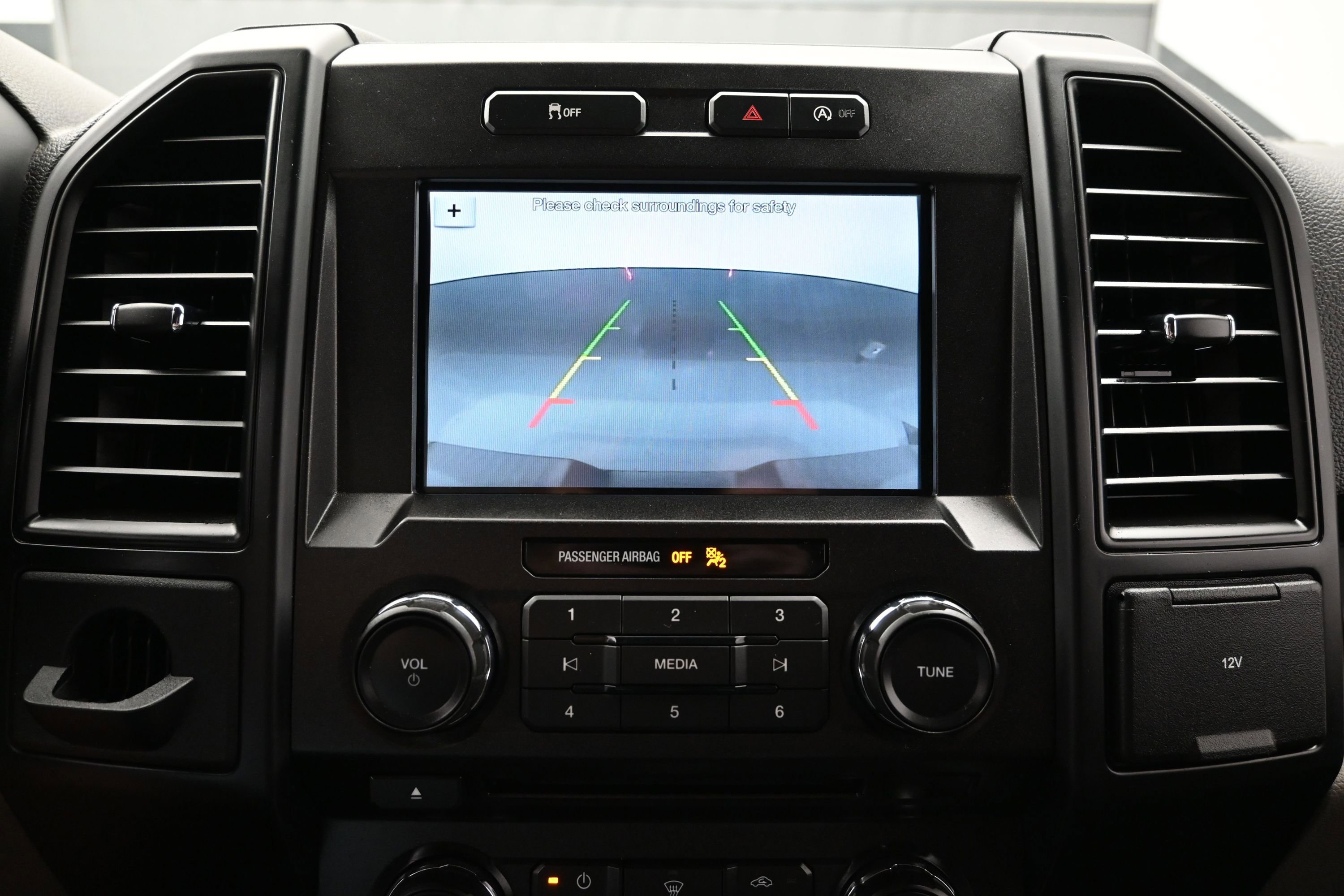 Used 2018 Ford F150 XL w/ Equipment Group 101A Mid RWD image 30