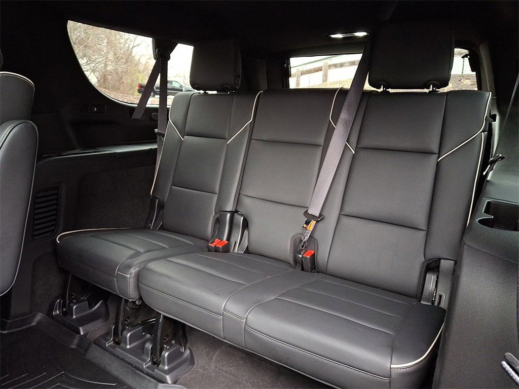 Used 2022 Cadillac Escalade ESV Sport w/ Touring Package image 12